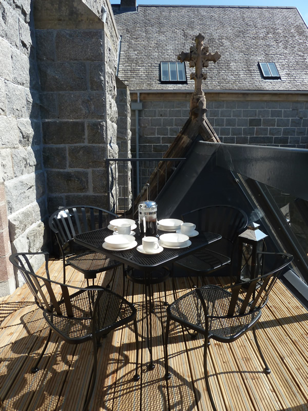 The Lovat Apartment Terrace